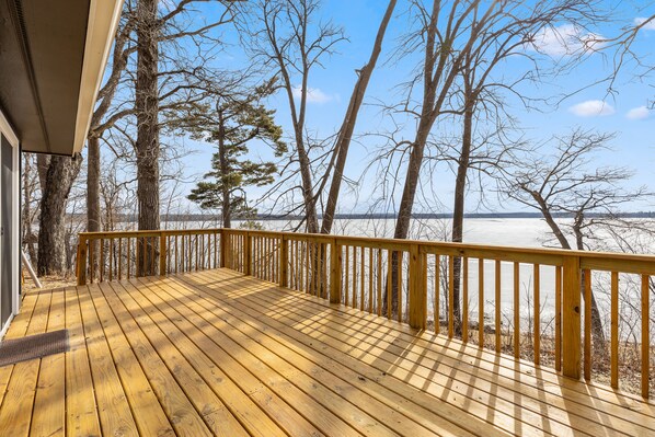 Terrace/patio - Emily Lake Shores, Sandy Beach, ATVTrails, Cuyuna Bike, Sauna, Fire Pit, Pantoon (Emily)