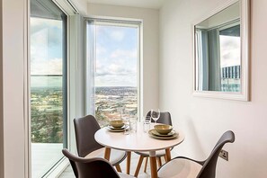 Apartment | Living room - Icon Tower Flat VI (London)