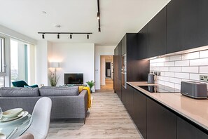 Exterior - Icon Tower Flat III (London)