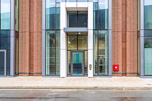 บริเวณภายนอก