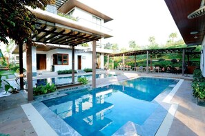 Egyptian cotton sheets, premium bedding, Select Comfort beds - Hillside Villa (Luong Son)