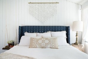 4 Schlafzimmer, Schreibtisch, Bügeleisen/Bügelbrett, Reisekinderbett