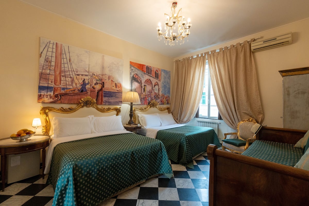 Camera Deluxe San Francesco | 1 kamar tidur, minibar, dan dilengkapi dengan perabotan berbeda-beda