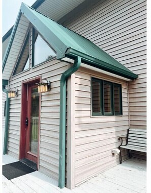 Exterior detail - Sprawling Mountainside Retreat w Hot Tub! (Durham)