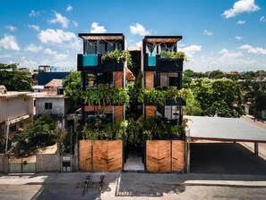 Exterior - King Duplex Suite + Floating Balcony WashDry (Tulum City Centre)