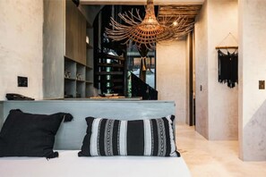 1 bedroom, WiFi - King Duplex Suite Private Pool WashDry Kitch (Tulum City Centre)