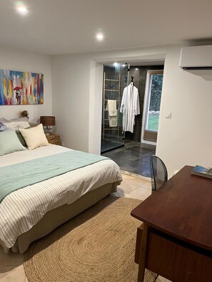 4 soverom, skrivebord, strykejern/-brett og wi-fi (inkludert)