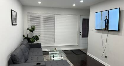 A cozy fully furnished apartment. Sleeps six. Close to all amenities.