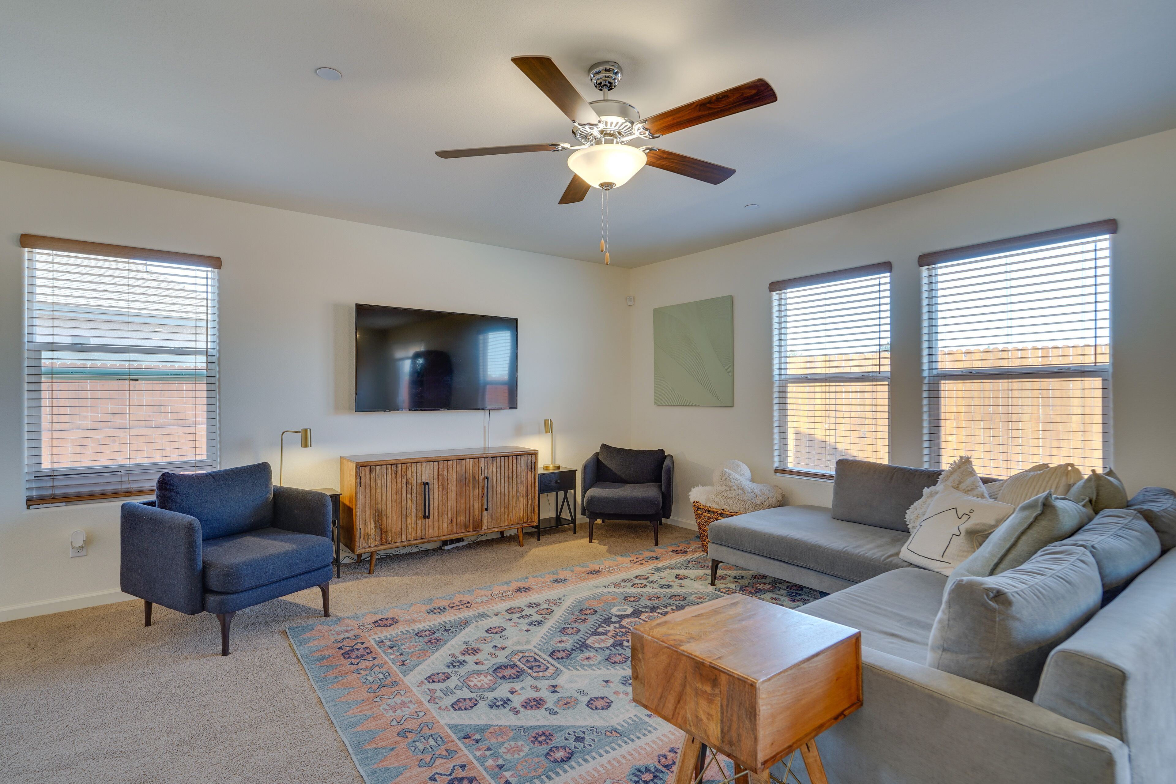 Riverbank Vacation Rental ~ 10 Mi to Modesto!