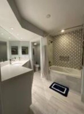 淋浴設備、風筒、提供毛巾、番梘