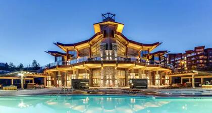 Beautiful Lake, Pool and Mountain Views