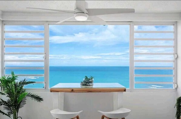 Interior - Cozy BEACH FRONT 20th Floor 1BR w/Pool & PK (Luquillo)