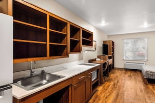 Mobiliario individual, escritorio, espacio para trabajar con un portátil