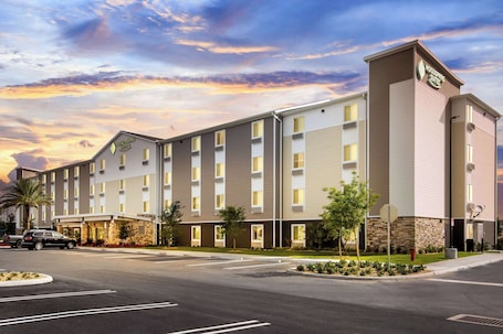 Exterior. WoodSpring Suites Port St. Lucie