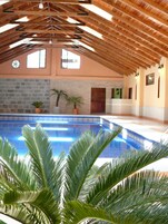 Una piscina techada