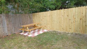 Apartment, 1 Bedroom, Patio | Front of property