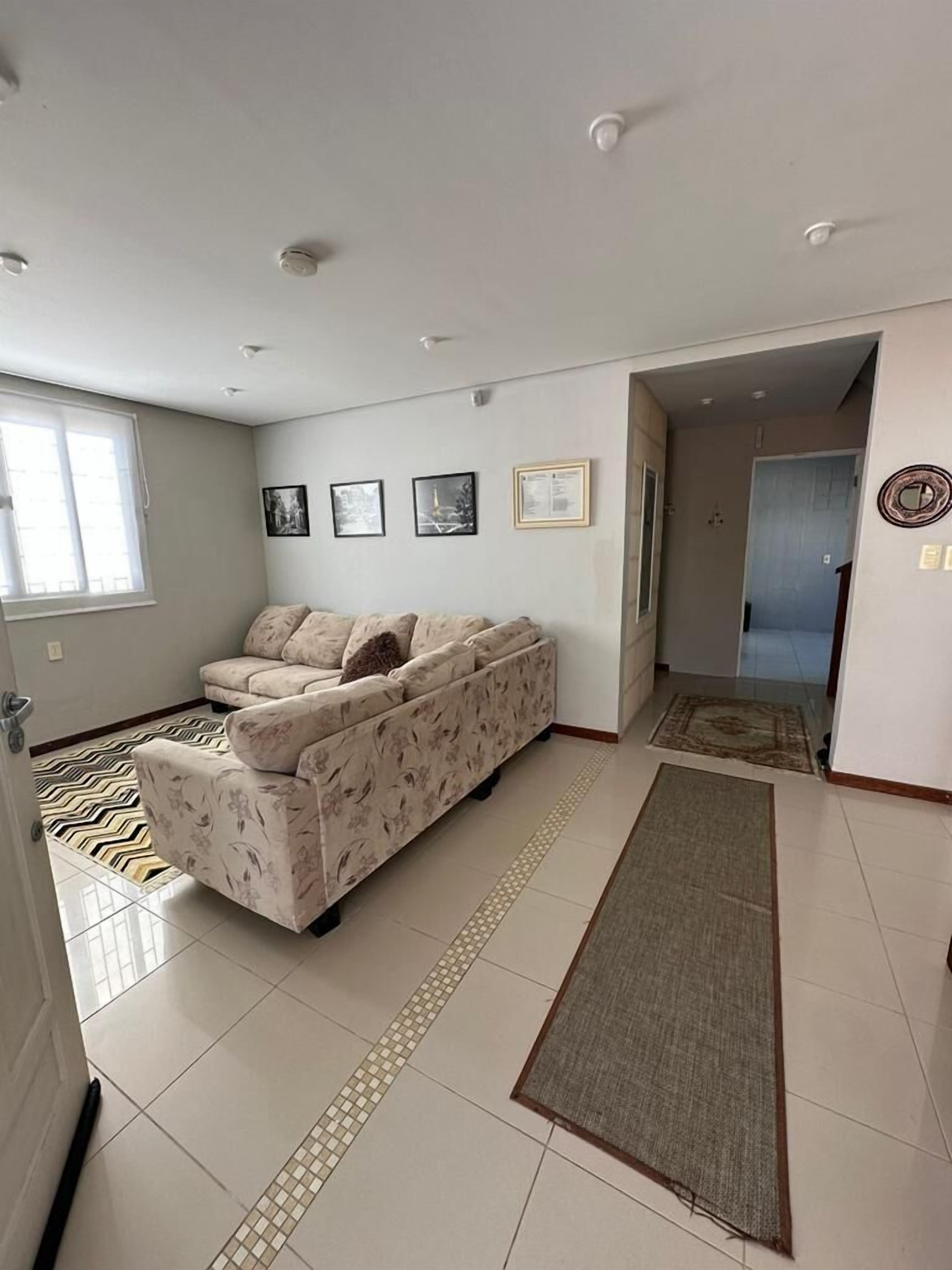 7 bedrooms, hypo-allergenic bedding, pillowtop beds