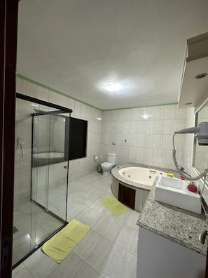 House | Bathroom