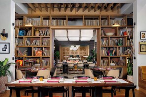 Restaurant - Motto By Hilton Bentonville Downtown (Bentonville)