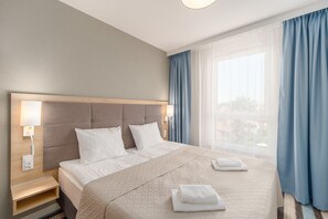 1 bedroom, bed sheets - Bel Mare Apartments by Renters (Miedzyzdroje)