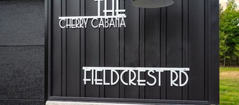 Cherry Cabana- Walk to Downtown Sister Bay