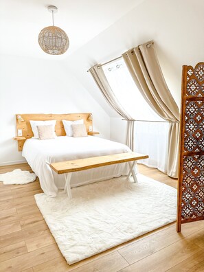 4 slaapkamers, een strijkplank/strijkijzer, wifi, beddengoed