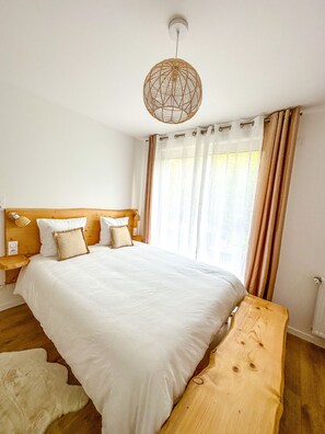 4 soverom, strykejern/-brett, wi-fi og sengetøy