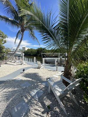 Property grounds - Navy Flamingo (Marco Island)