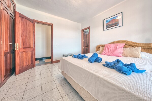 5 chambres, bureau, fer et planche Ă repasser, Wi-Fi gratuit