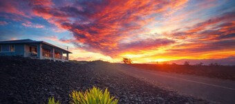 Hale Kainani: Beautiful Ocean, near Volcano, SouthPoint