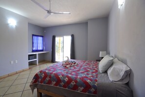 6 slaapkamers, een kluis op de kamer, een strijkplank/strijkijzer