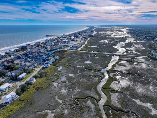 Aerial view - Oceanfront 3bed/2.5bath-Water's Edge Resort-801 Indoor/Outdoor Pool & Hot Tub (Garden City Beach)
