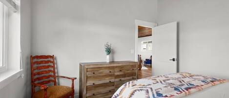 2 chambres, fer et planche à repasser, accès au Wi-Fi (inclus)