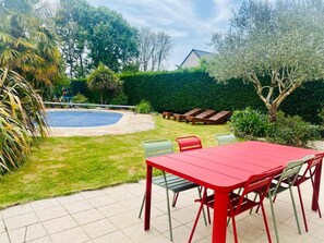 Pool - Havre de Paix à 25 min de Nantes! Maison Avec Piscine, Idéal Pour les Familles (Blain)