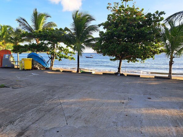 Beach nearby, beach towels - Maison à Louer à 500 Mètres à Pieds de la Plage (LES ANSES D 'ARLET)