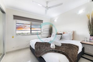 4 bedrooms, desk, iron/ironing board, travel cot