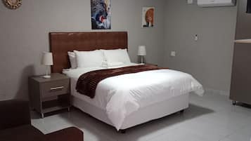 1 bedroom, iron/ironing board, free WiFi