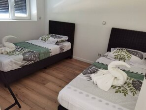 3 bedrooms, free WiFi - Maison Proche Disney (Quincy-Voisins)