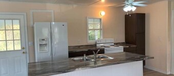 Cheerful One bedroom cottage in the country