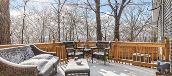 The Nest - Cute, Clean & Comfy - 10min to Ft. Wood