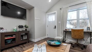 Televisor intel·ligent i llibres