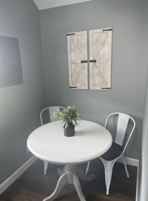 Dining - Tiny Farmhouse (Mt. Juliet)
