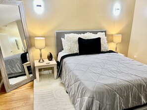 1 bedroom, iron/ironing board, WiFi, bed sheets - Quiet & Cozy Resort Home 10mins Disneyland. Preferred Home for Travel Nurse
(Santa Ana)