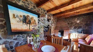 Family Chalet | Living area | Fireplace - Bosque de Perlillas (Ocoyoacac)