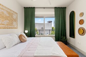 1 bedroom, desk, iron/ironing board, WiFi