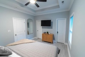 1 bedroom, desk, iron/ironing board, free WiFi