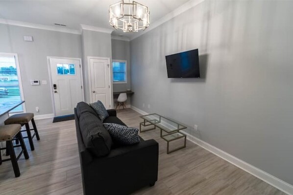 Smart TV, printers - The Kennedy Suite A (Huntsville)