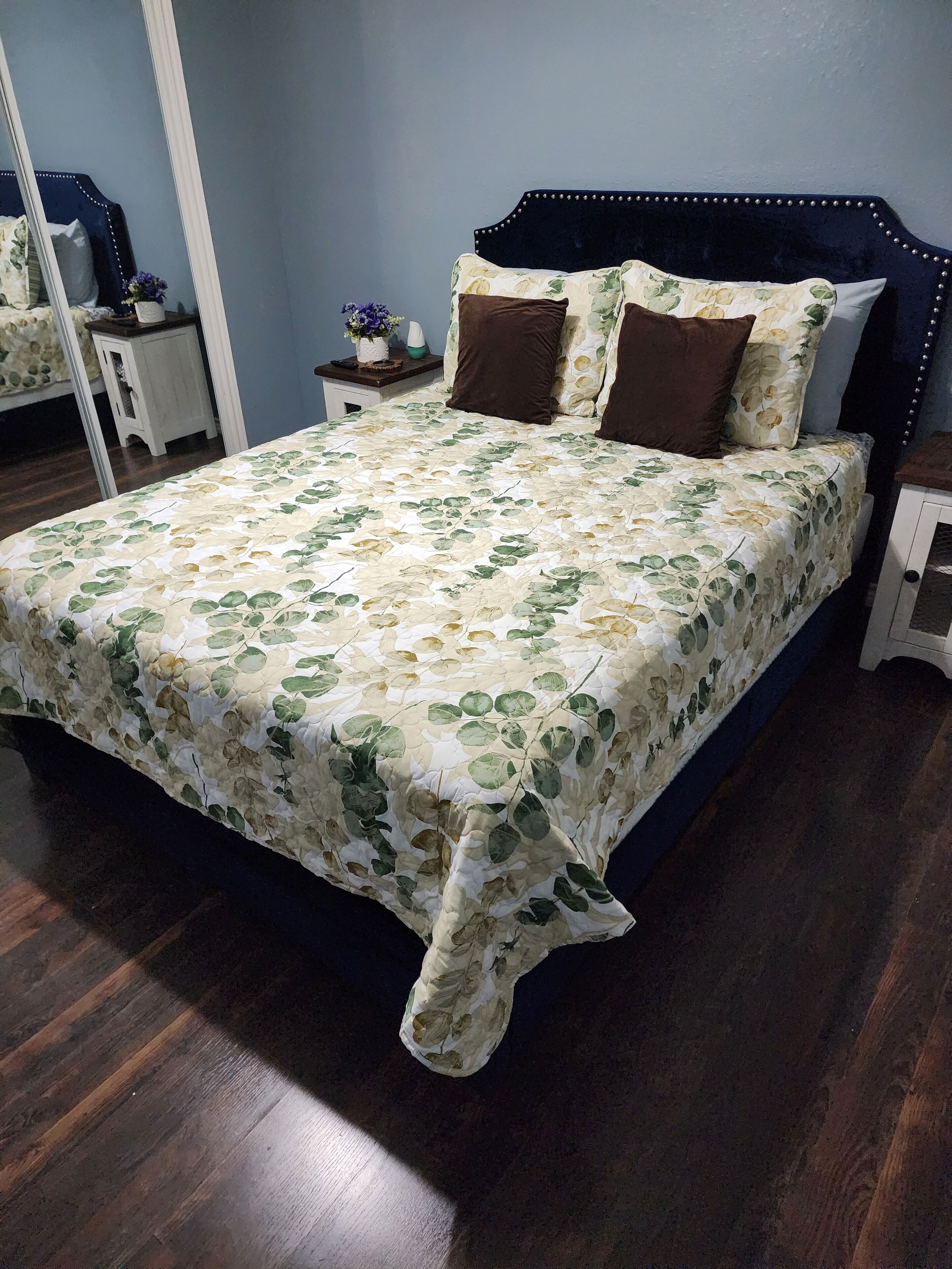 Ropa de cama de alta calidad y colchones con efecto memoria 