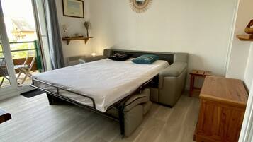 Lit parapluie, draps fournis