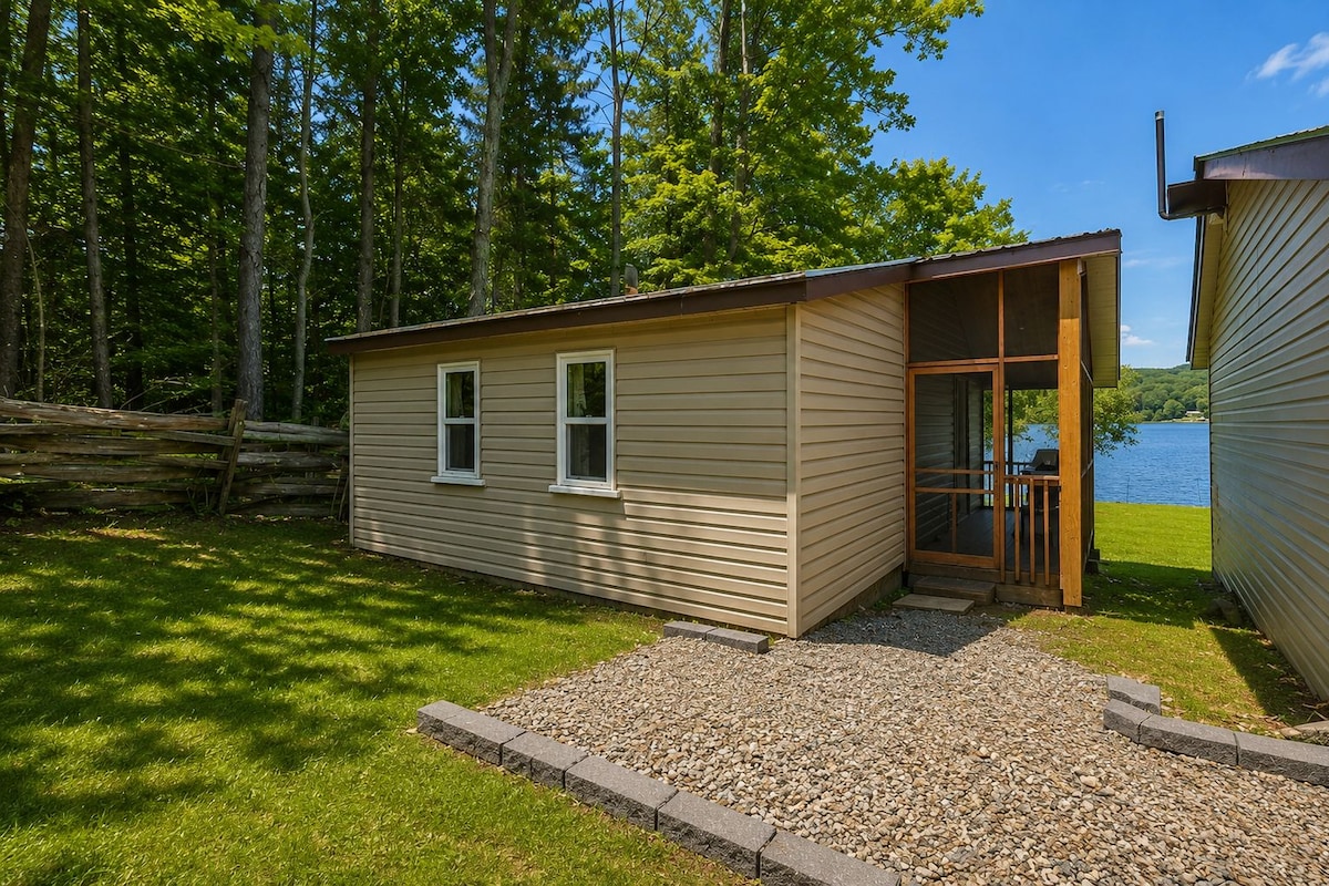 Cottage # 14 | Terrace/patio